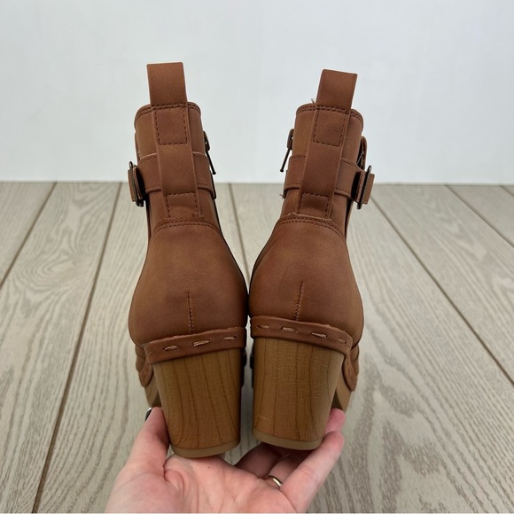 Style & Co. Women's Toryy Clog Buckle Booties 7M Cognac NB $70 - Picture 7 of 9